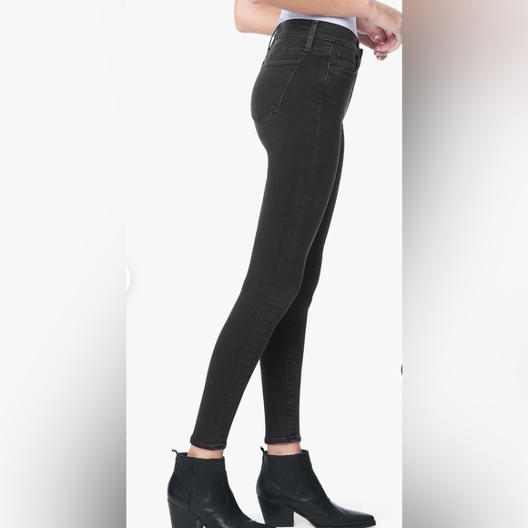 🆕 Joe’s Jeans Flawless The Icon mid rise skinny ankle in beloved(black) size 26 - Picture 1 of 14